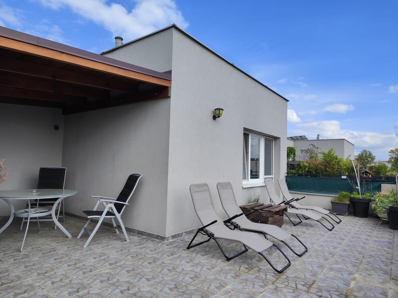 Apartman Dominika Διαμέρισμα Rovinka Εξωτερικό φωτογραφία